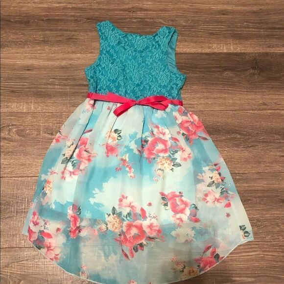 Adorable girls hi-low dress with lace top - Picture 5 of 6